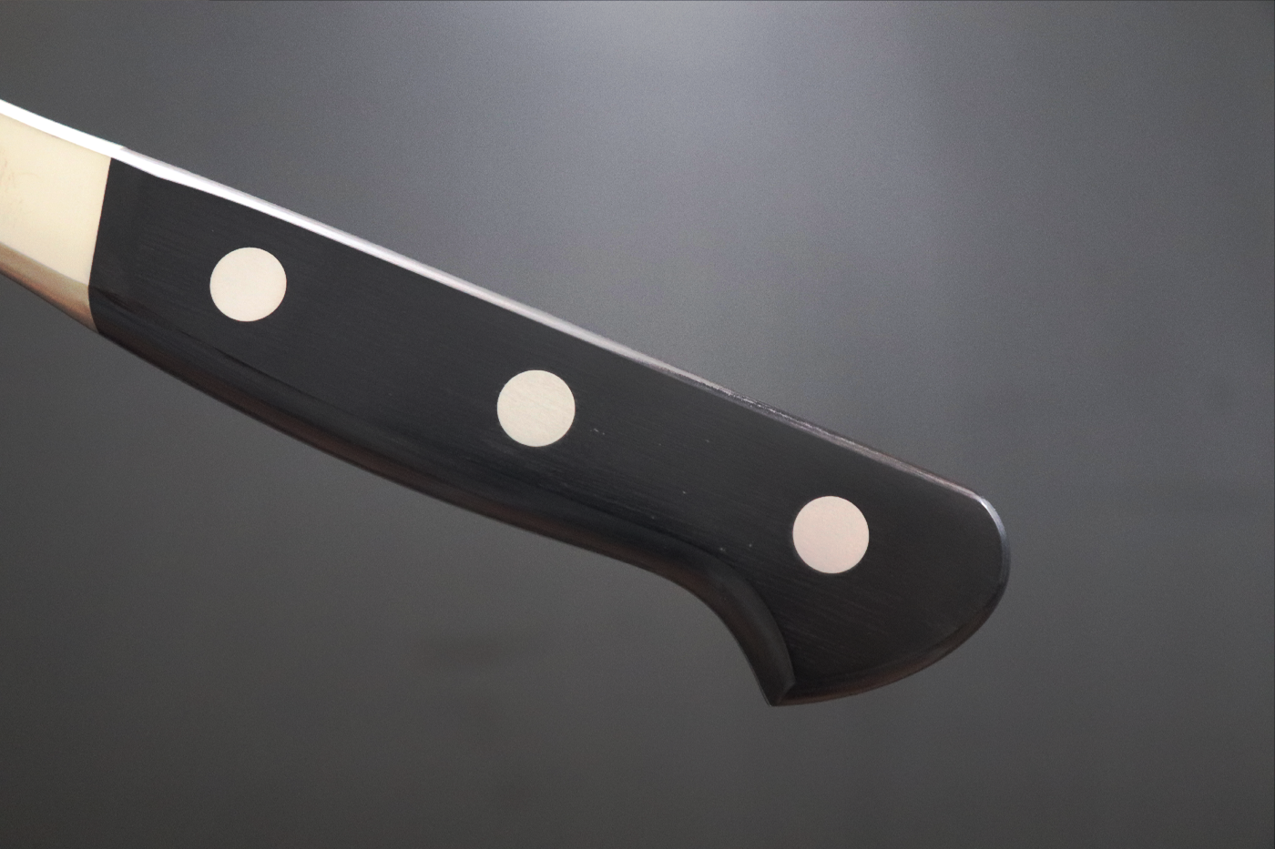 dao-nhat-chinh-hang-noi-dia