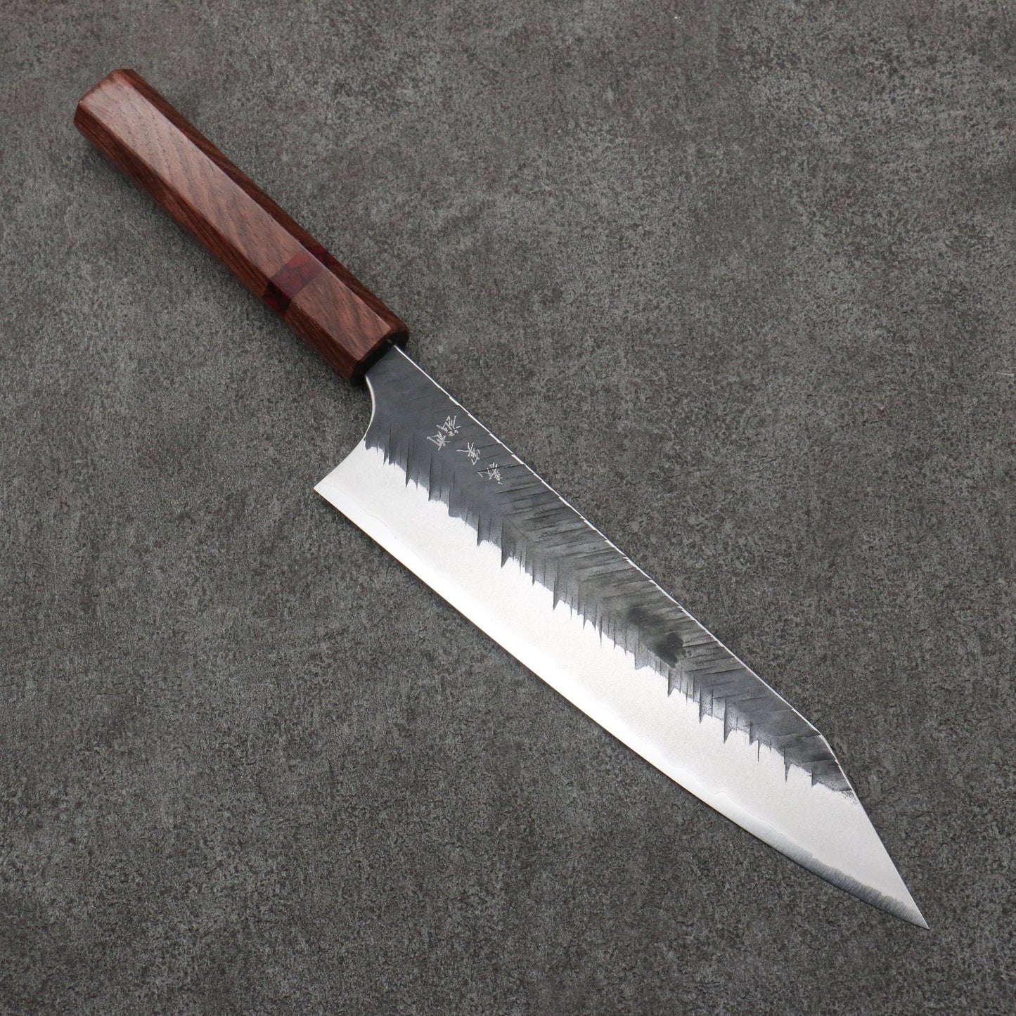 Thương hiệu Yoshimi Kato Thép siêu xanh mắt vân búa (V) Màu Đen Dao Gyuto hoàn thiện 210MM chuôi dao gỗ hồng sắc (Vòng Ngọc Lam Đỏ)