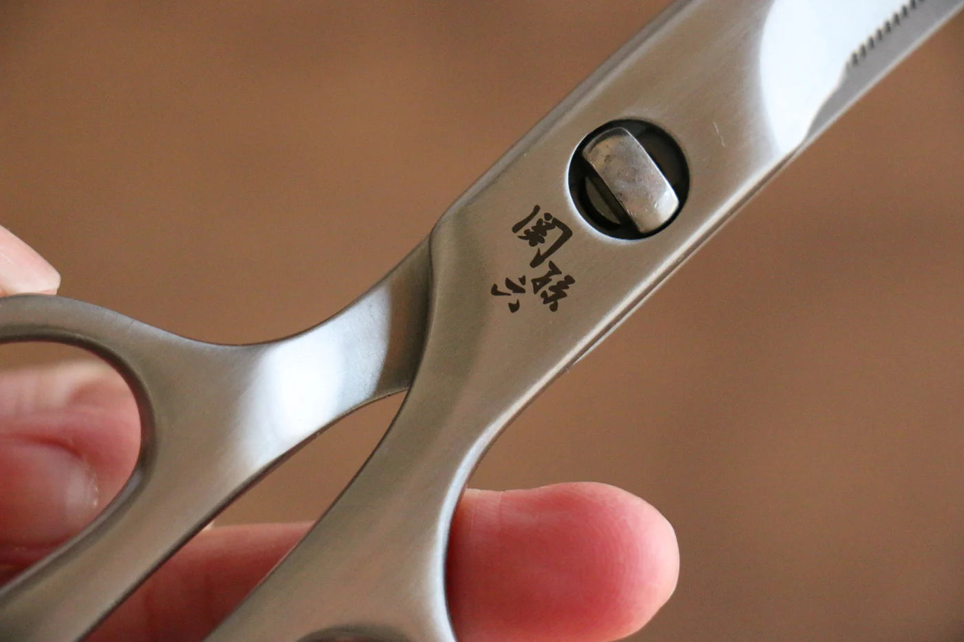 keo-bep-dung-cu-nha-bep-chinh-hang