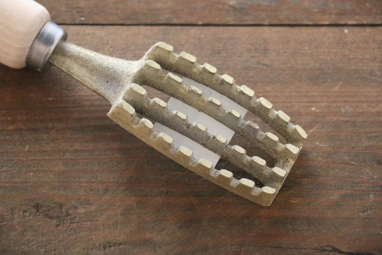 dung-cu-nha-bep-chinh-hang