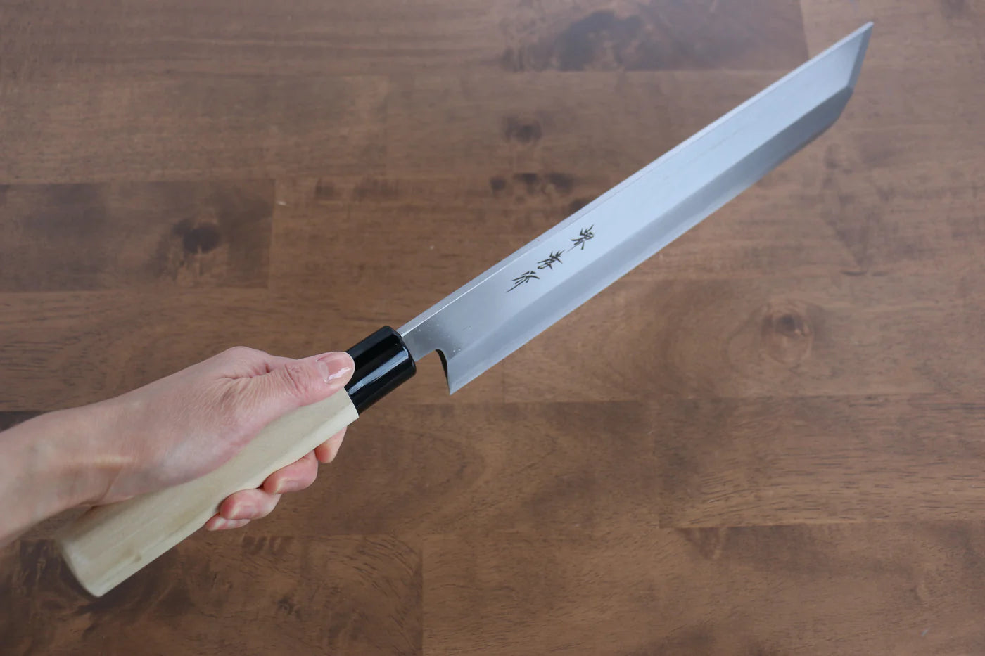 Marke Sakai Takayuki Kasumitogi Weißer Stahl Spezialisiertes Knochenschneidemesser (Schneiden von Seeaal) Japanisches Messer 300 mm Griff aus Magnolienholz