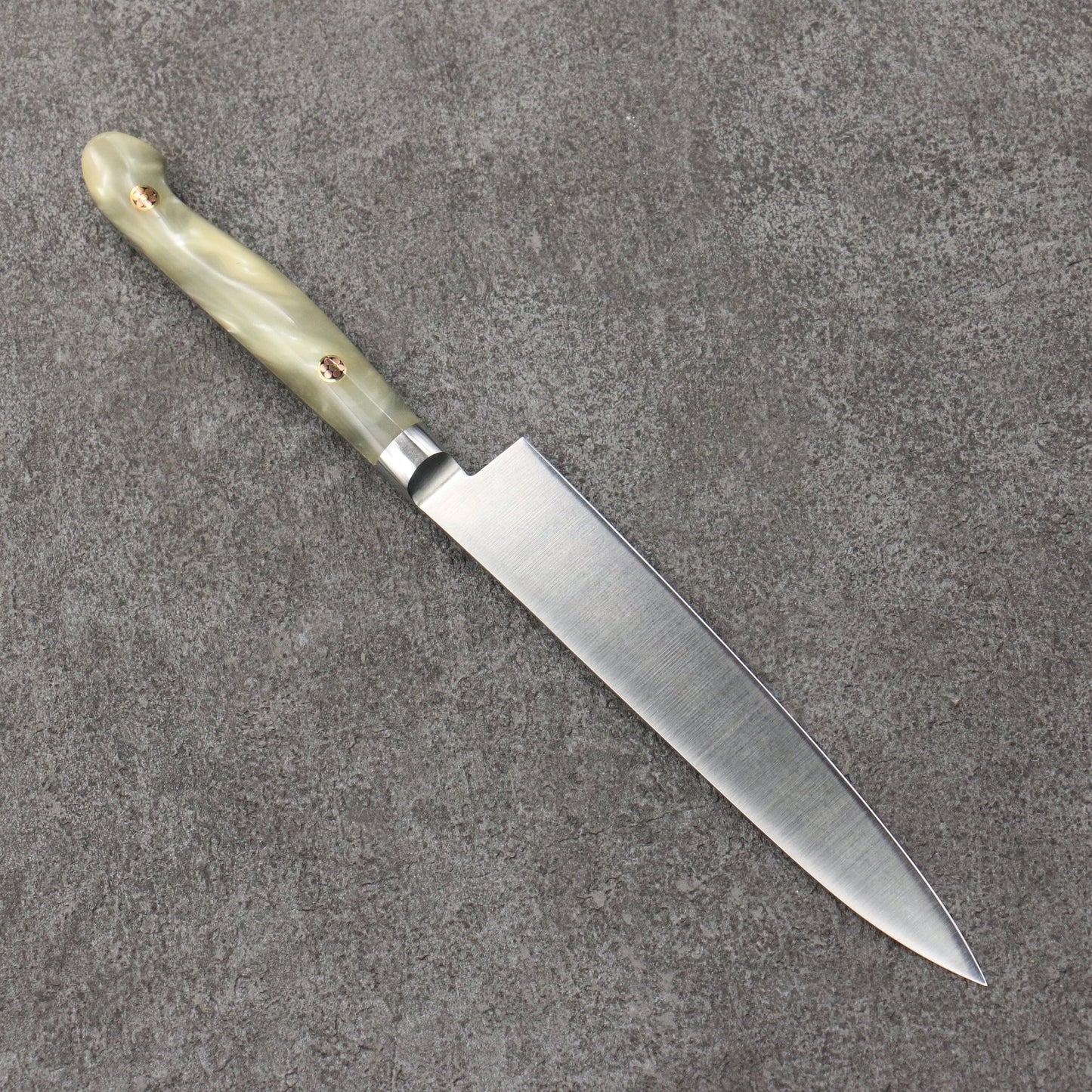 Marke Sakai Takayuki Grand Chef Spezialstahl Uddeholm Schweden Kleines, auf Lachs spezialisiertes Mehrzweck-Kleinmesser Japanisches Messer 150-mm-Griff SP Typ III (Perlmutt)