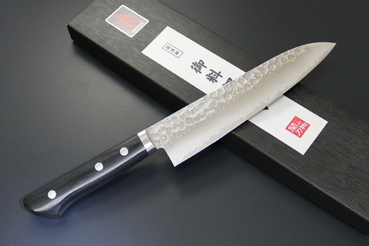 Kanetsune V Gold No. 1 Hammered Gyuto Knife Japanese Knife 180mm Black Plywood Handle 兼常 V金1号 鎚目 牛刀包丁 和包丁 180mm 黒合板柄 Free ship - Thương hiệu Kanetsune VG1 Rèn thủ công Dao đa năng Gyuto 180mm chuôi dao gỗ Pakka đen