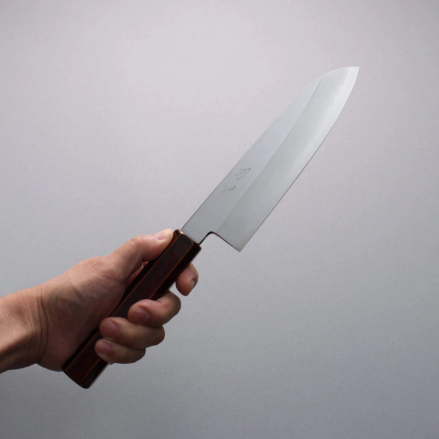 Thương hiệu Hado Thép Bạc No.3 được đánh bóng hoàn thiện Dao đa năng Santoku 180mm chuôi dao gỗ sơn lớp đặc biệt sơn mài Kijiro sản phẩm cao cấp Nhật Bản