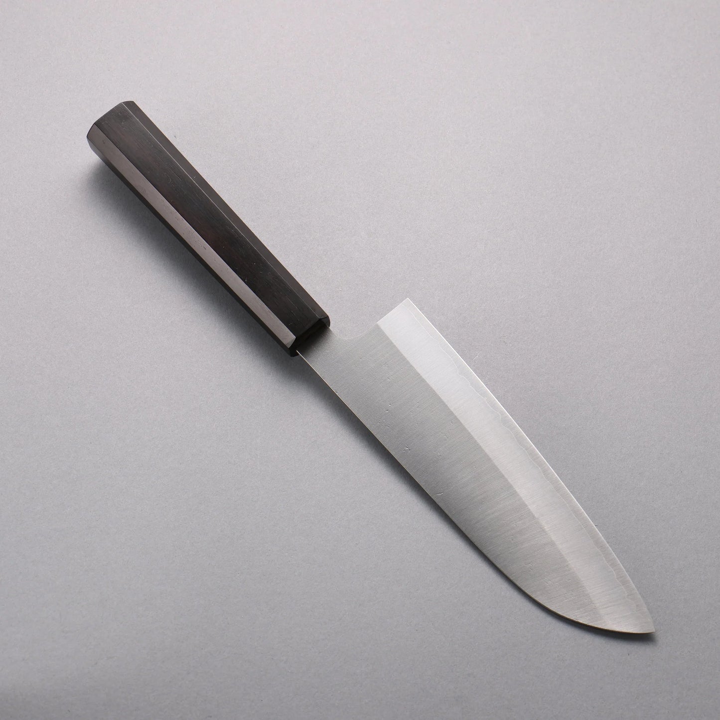 Thương hiệu Makoto Kurosaki VG10 Kỹ nghệ truyền thống Nhật Nashiji Dao đa năng Santoku 170mm chuôi dao gỗ Mun