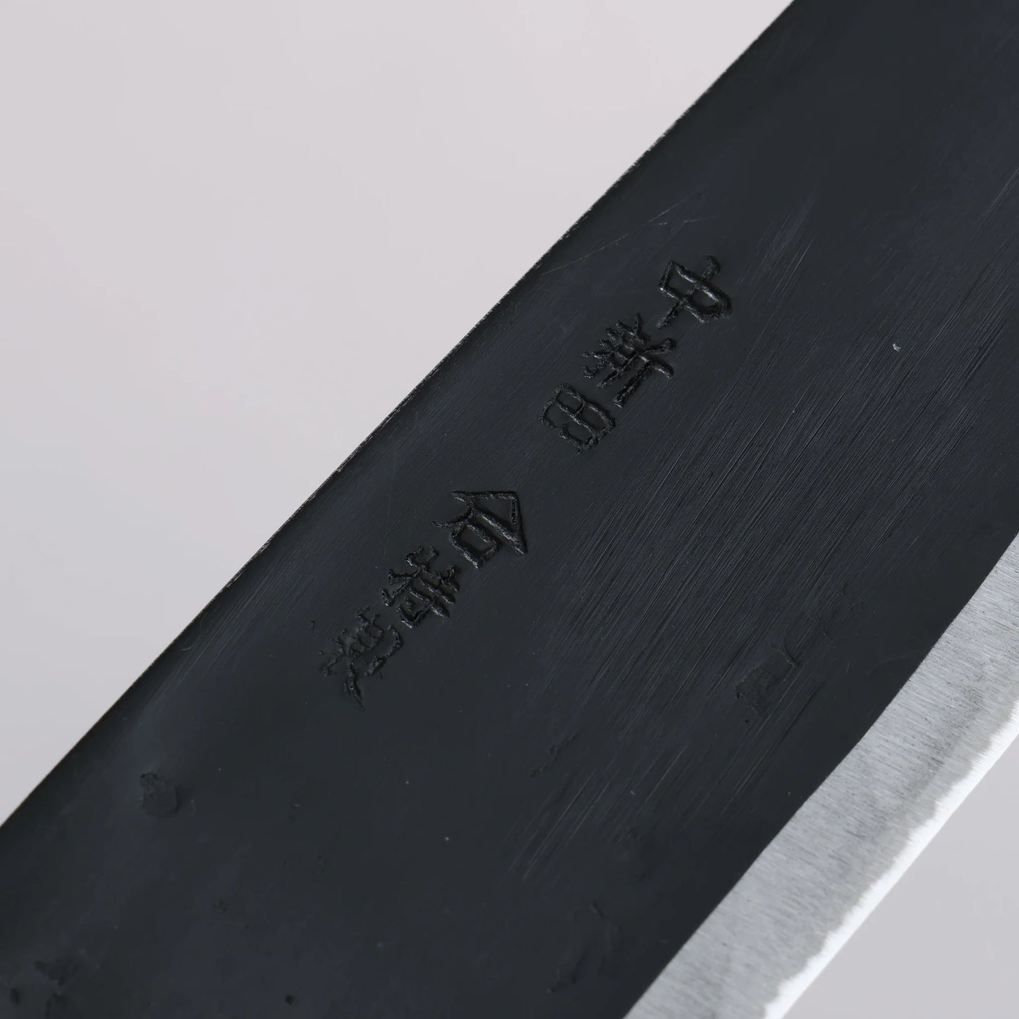 Thương hiệu Nakaniida Thép trắng No.2 hoàn thiện màu đen Dao đa năng Santoku 165mm chuôi dao gỗ Sồi