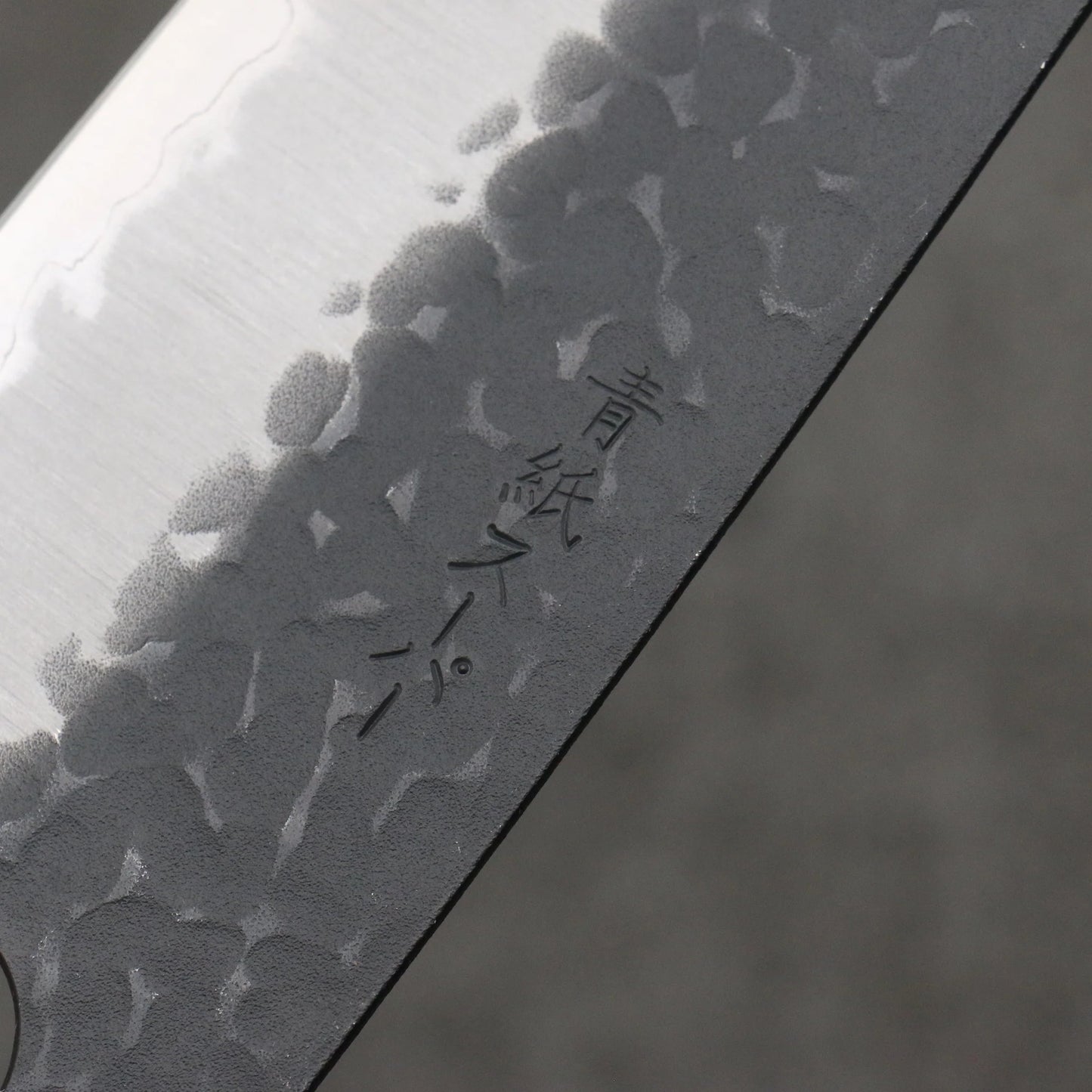 Thương hiệu Onryu Thép siêu xanh dao rèn thủ công màu đen Dao đa năng Santoku 165mm chuôi dao gỗ Mộc Lan