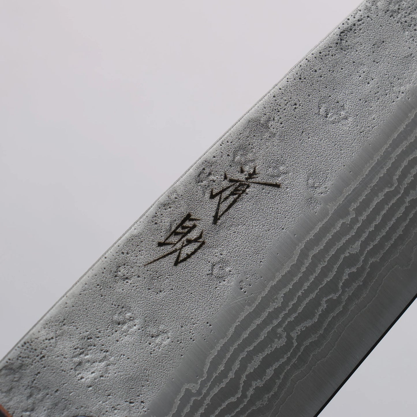 Thương hiệu Seisuke Thép không gỉ 440C vân búa đục đặc biệt Thép Damascus rèn thủ công Dao đa năng Santoku 170mm chuôi dao gỗ Sồi