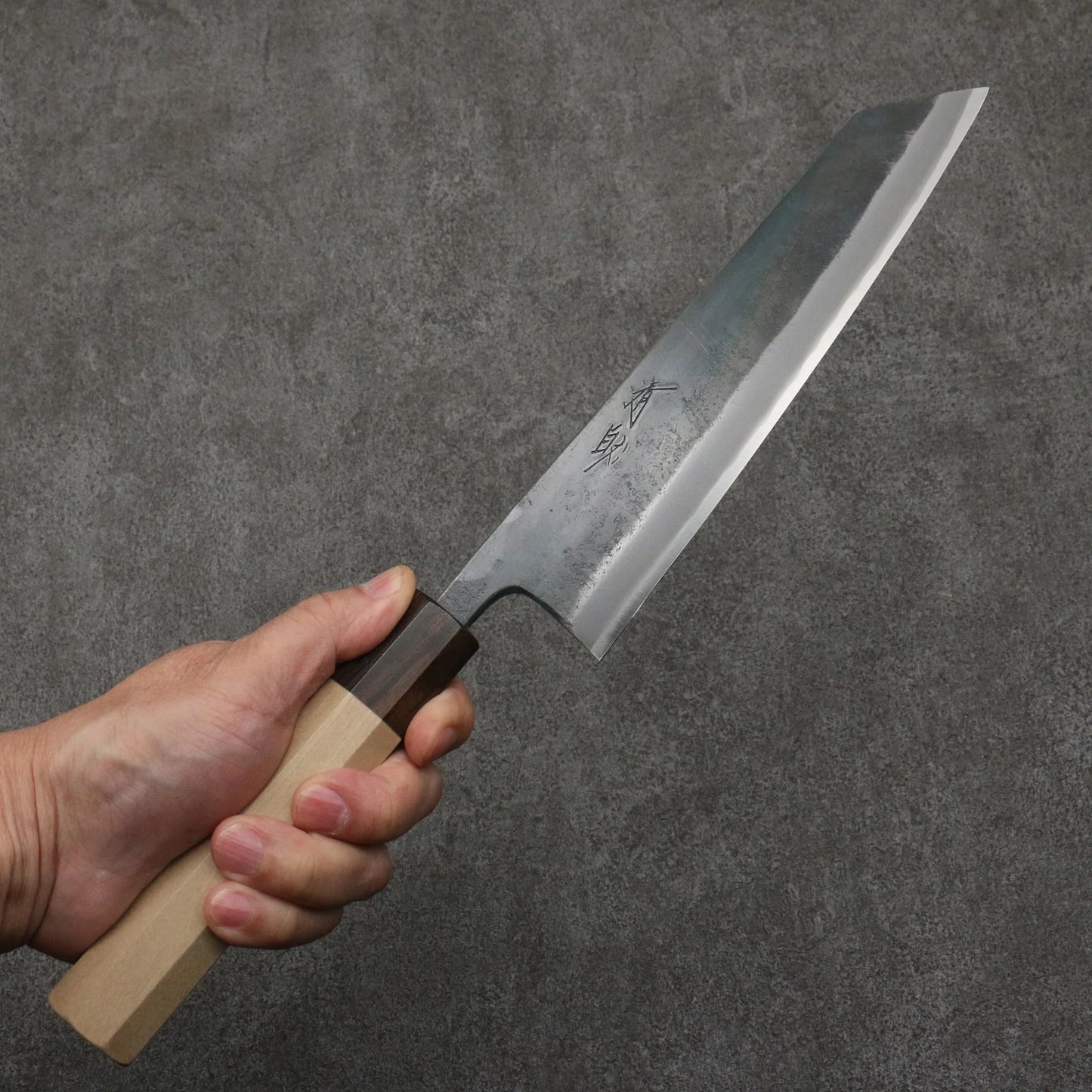 Thương hiệu Seisuke Thép siêu xanh màu đen hoàn thiện Dao đa năng Kiritsuke Gyuto 210mm chuôi dao gỗ Park (bọc: gỗ mun)