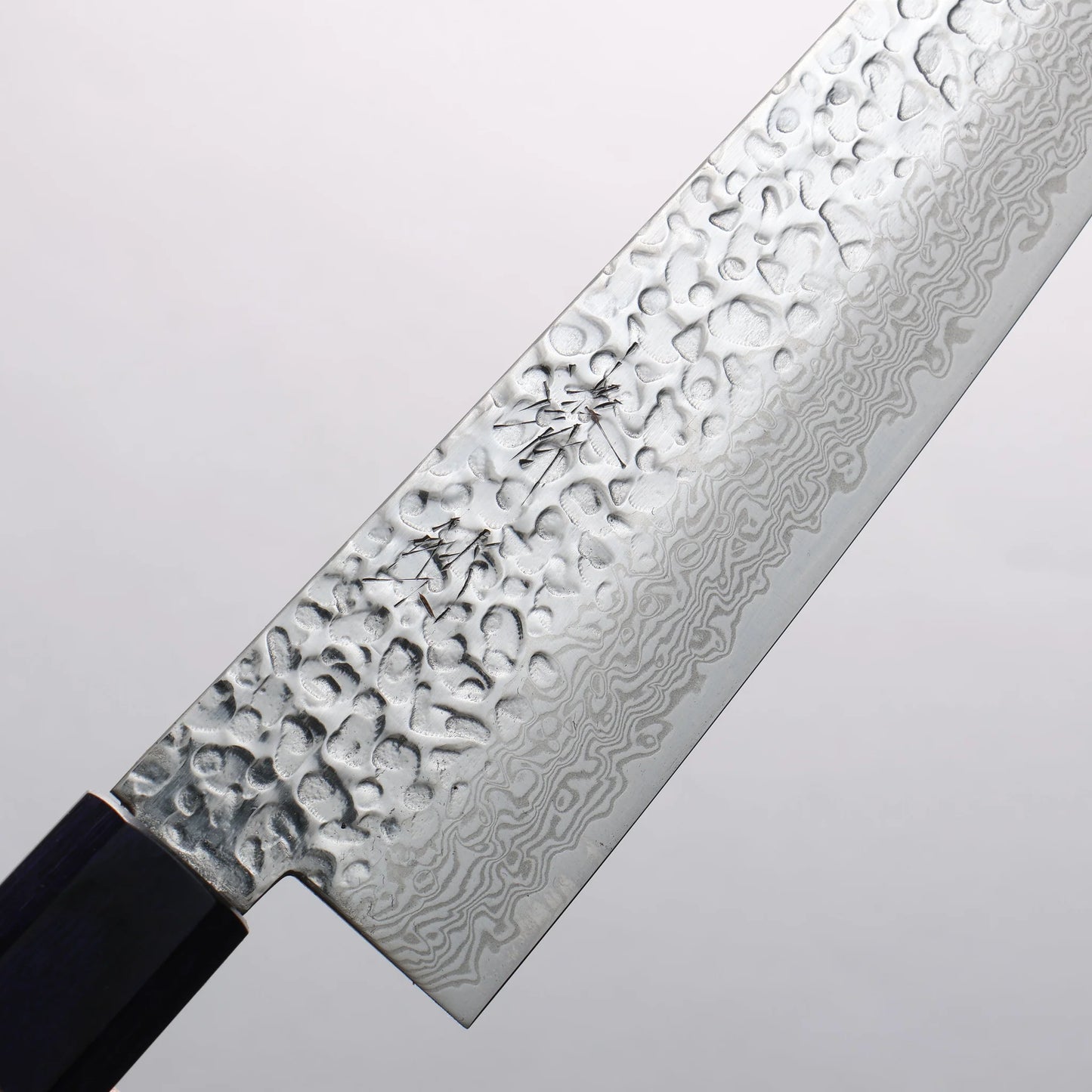 Thương hiệu Seisuke Thép Bạc No.3 vân búa đục đặc biệt Thép Damascus rèn thủ công Dao đa năng Bunka 170mm chuôi dao gỗ Walnut (mõm màu xanh ở cả hai bên)