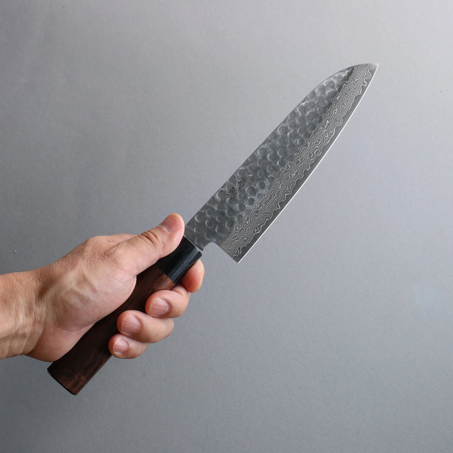 Thương hiệu Seisuke VG10 16 lớp vân búa Thép Damascus dao rèn thủ công dao Nhật chính hãng Dao đa năng Santoku 180mm chuôi dao gỗ Đàn Hương