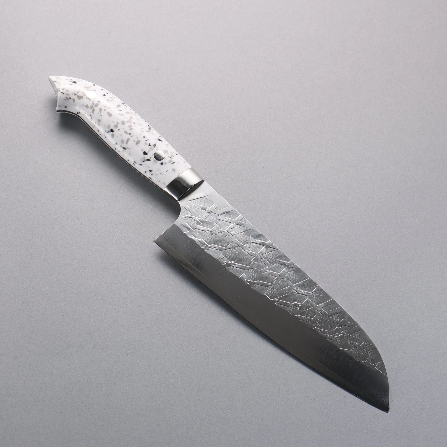 Thương hiệu Takeshi Saji loại Nomura mới SRS 13 vân búa dao rèn thủ công Dao đa năng Santoku 180mm chuôi dao hoa văn terrazzo trắng