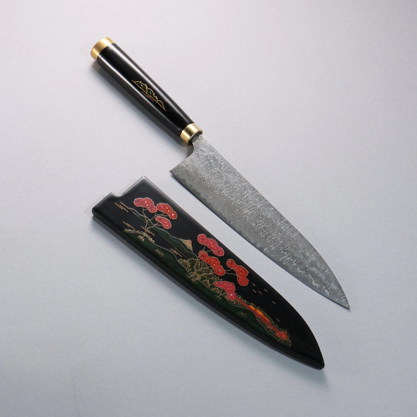 Thương hiệu Takeshi Saji SG2 bề mặt kim cương hoàn thiện Thép Damascus Dao đa năng Gyuto 210mm có kèm bao chuôi dao có họa tiết núi Phú Sĩ bằng kỹ thuật mạ vàng sơn mài truyền thống Nhật Makie (tranh vẽ Núi Phú Sĩ)