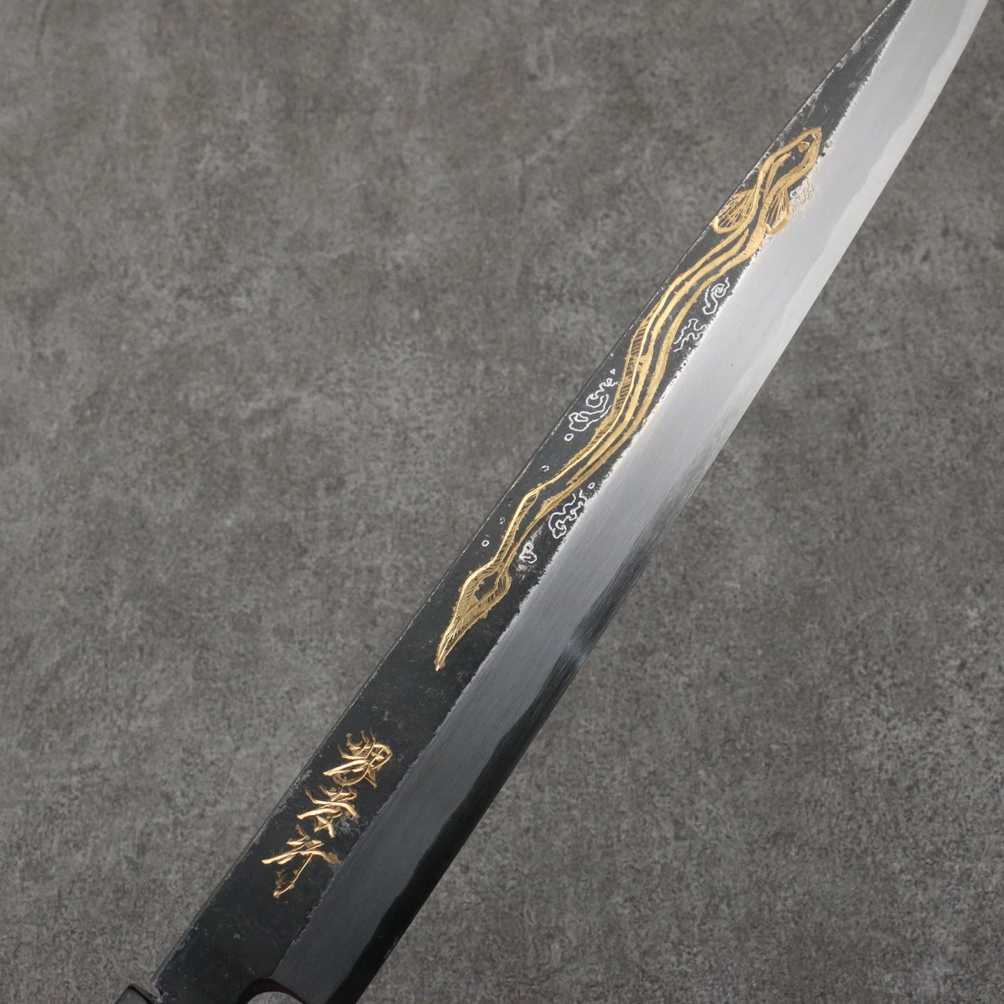 Free ship - Thương hiệu Sakai Takayuki Kubota khắc lươn vàng thép trắng đen hoàn thiện dao Yanagiba 300mm tay cầm gỗ Mun