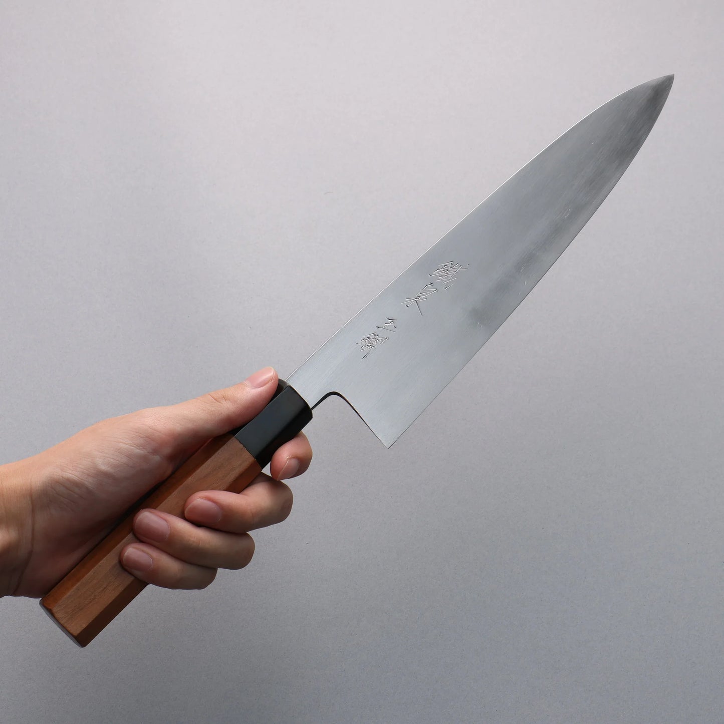 Thương hiệu Tessen by Tanaka Tamahagane Dao đa năng Gyuto 240mm chuôi dao gỗ hoa anh đào núi