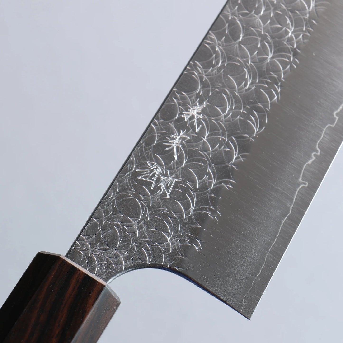 Thương hiệu Yoshimi Kato Mizusurface SG2 vân búa Dao đa năng Gyuto 210mm chuôi dao bằng gỗ cẩm lai (bọc: gỗ mun)