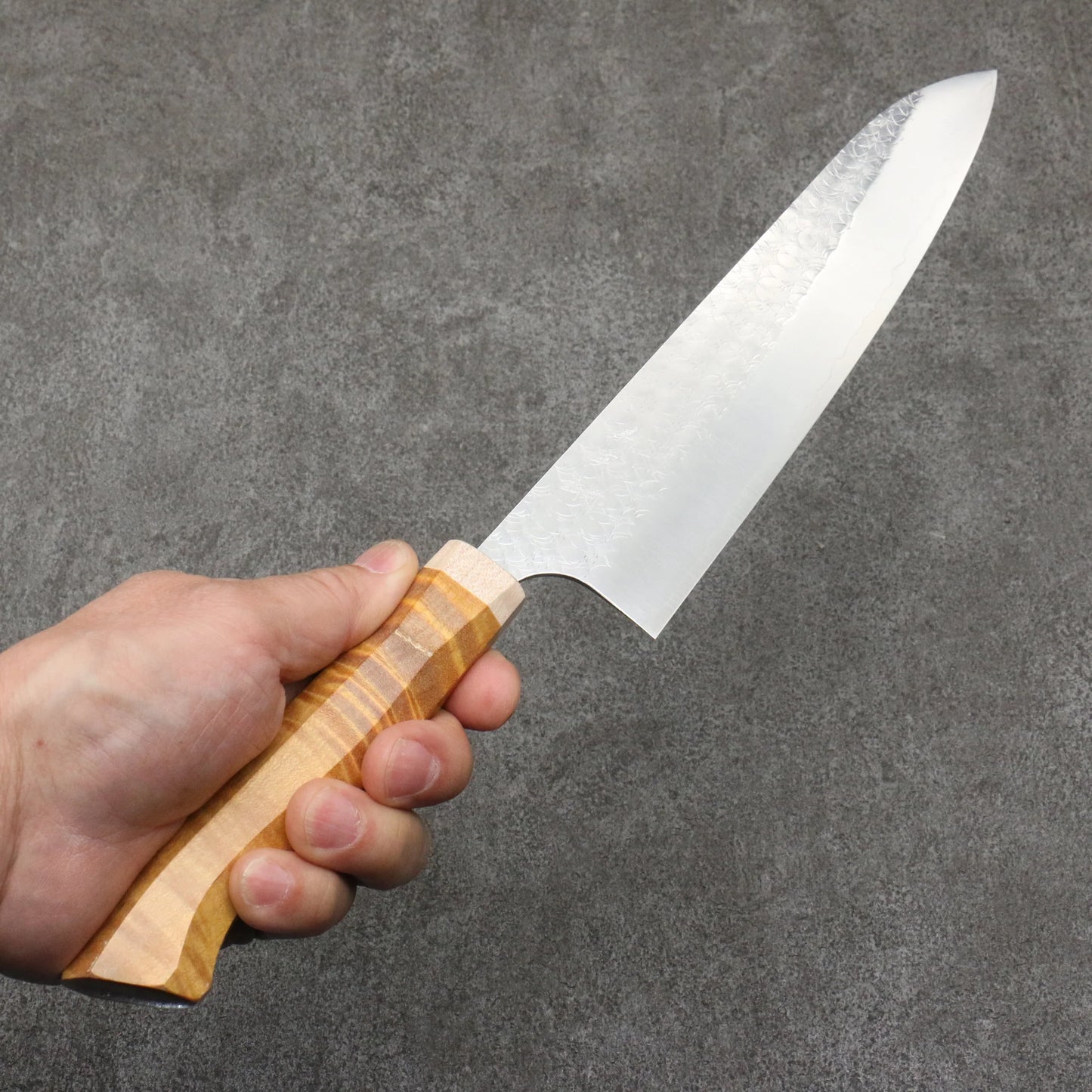 Thương hiệu Yoshimi Kato mặt nước thép SG2 vân búa Dao Gyuto Knife 210MM chuôi dao kiểu phương Tây (màu Vàng)
