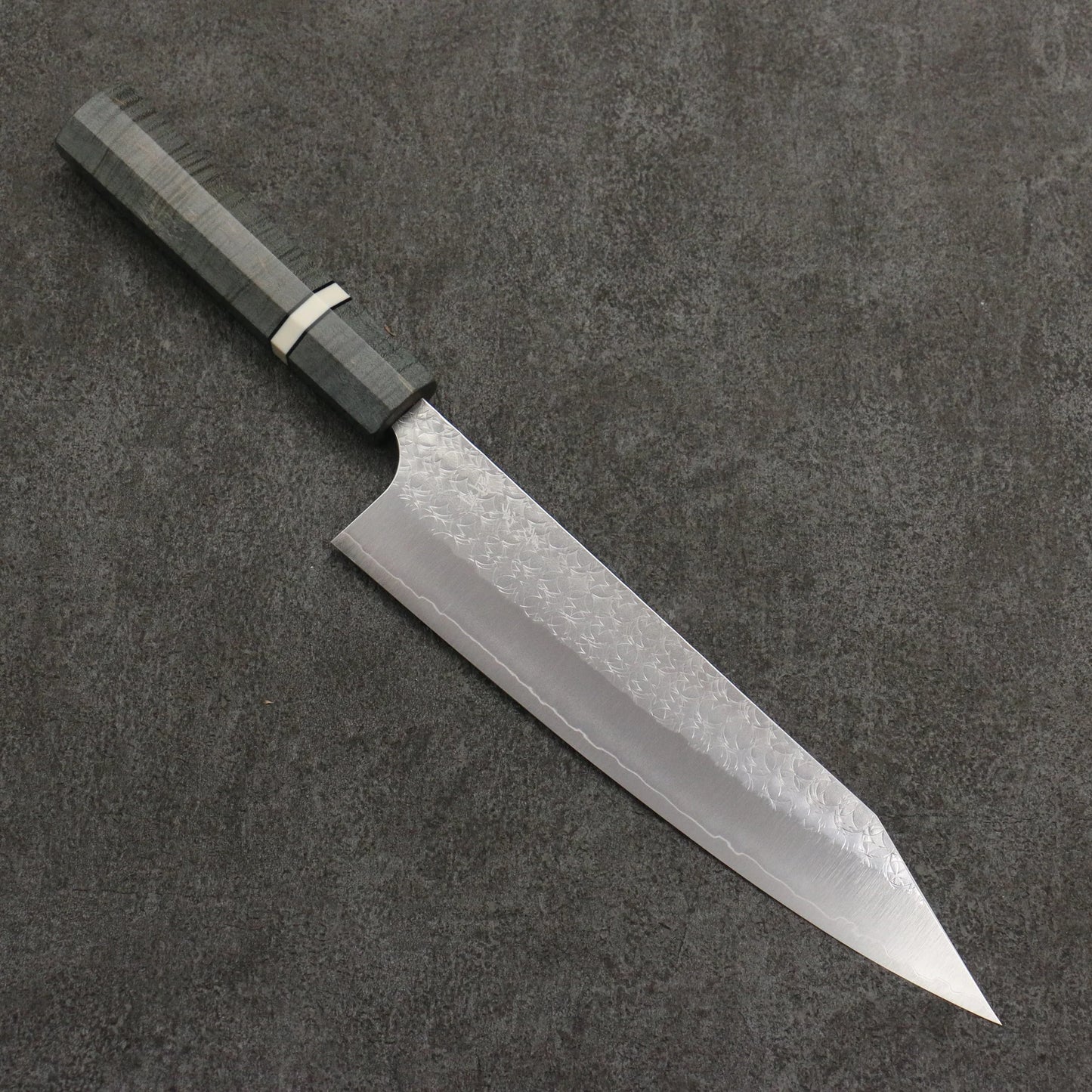 Thương hiệu Yoshimi Kato Mặt nước SG2 vân búa dao rèn thủ công Dao đa năng Kiritsuke Gyuto 210mm chuôi dao gỗ Stabilized ( một loại gỗ được kết hợp độc đáo giữa gỗ tự nhiên và nhựa Thông)