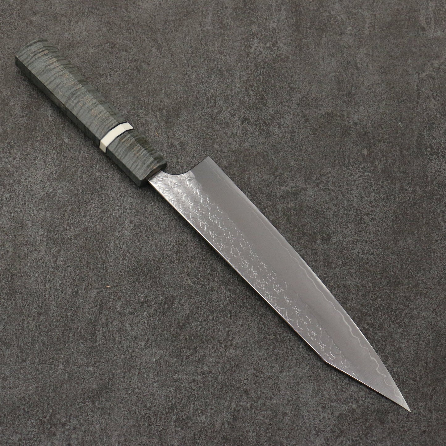 Thương hiệu Yoshimi Kato Mặt nước SG2 vân búa dao rèn thủ công Dao đa năng Kiritsuke Gyuto 210mm chuôi dao gỗ Stabilized ( một loại gỗ được kết hợp độc đáo giữa gỗ tự nhiên và nhựa Thông)