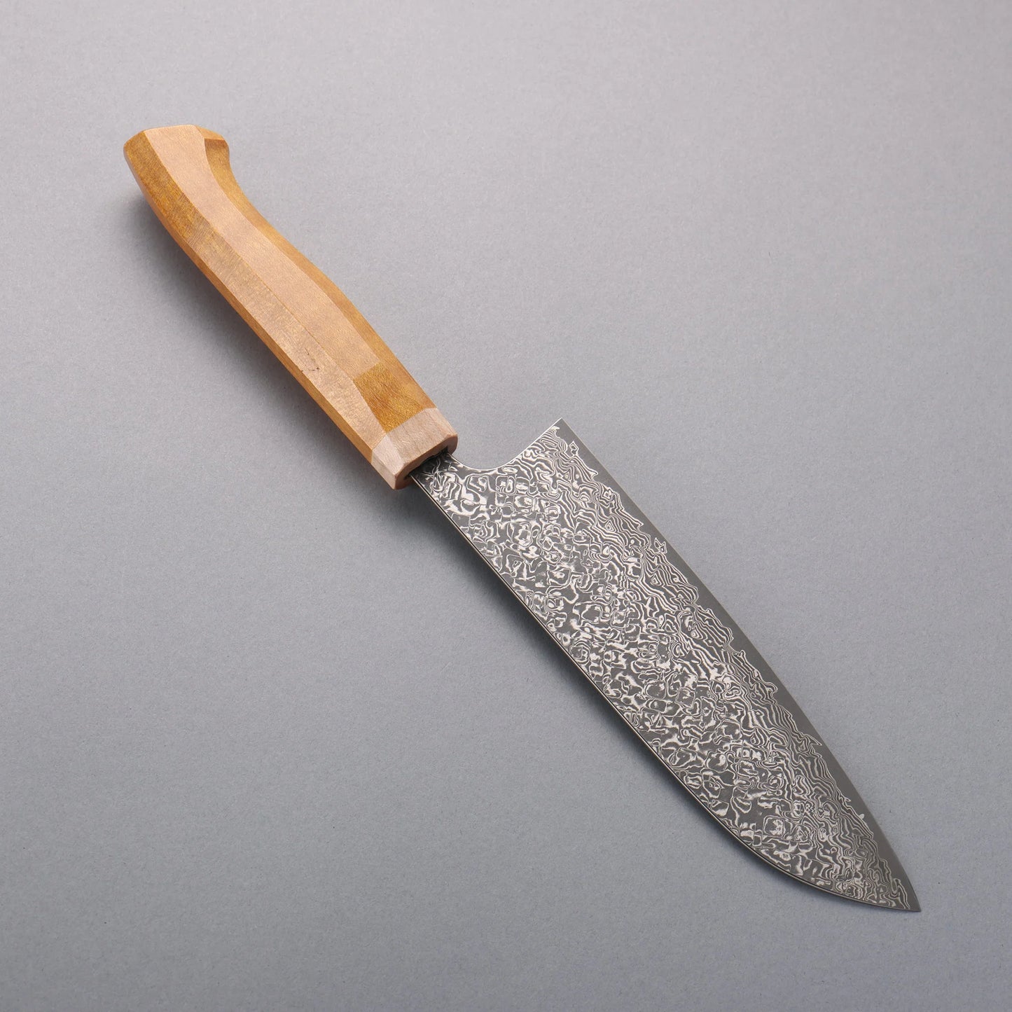 Thương hiệu Yoshimi Kato V Gold Số 10 Thép Damascus Dao đa năng Santoku màu đen 170mm chuôi dao kiểu phương Tây (Vàng)