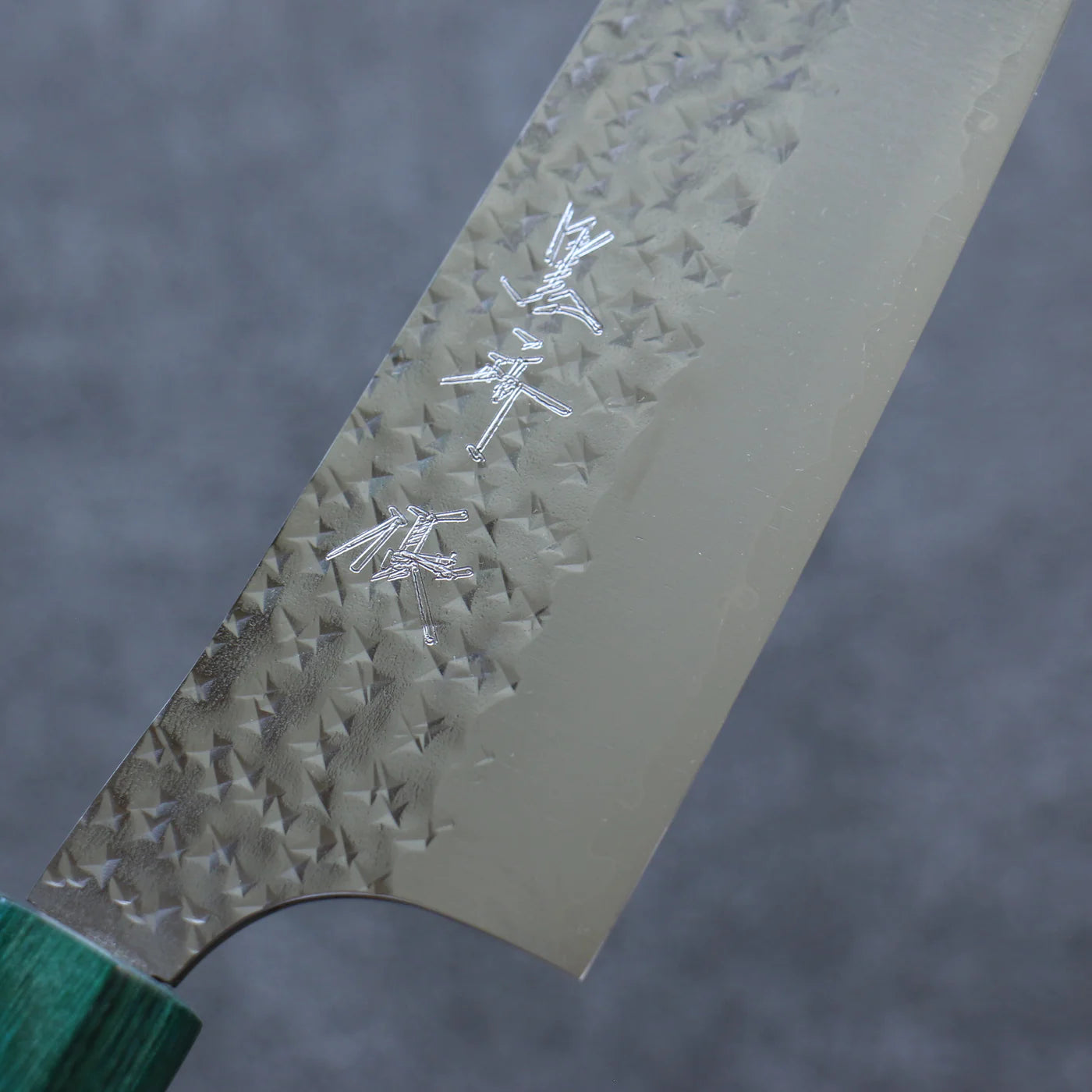 Thương hiệu Yu Kurosaki thép R2/SG2 Dao rèn Santoku Dao Nhật 165mm chuôi dao gỗ hồng mộc, đai vòng xanh