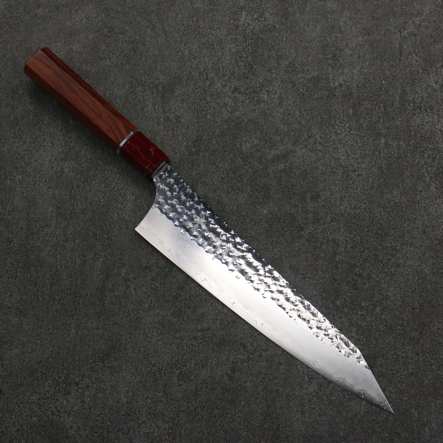 Thương hiệu Yu Kurosaki dòng Ánh Sáng Senko EI thép SG2 vân búa dao rèn thủ công Dao đa năng Gyuto 210mm chuôi dao gỗ hồng mộc (bọc: ngọc xanh đỏ)