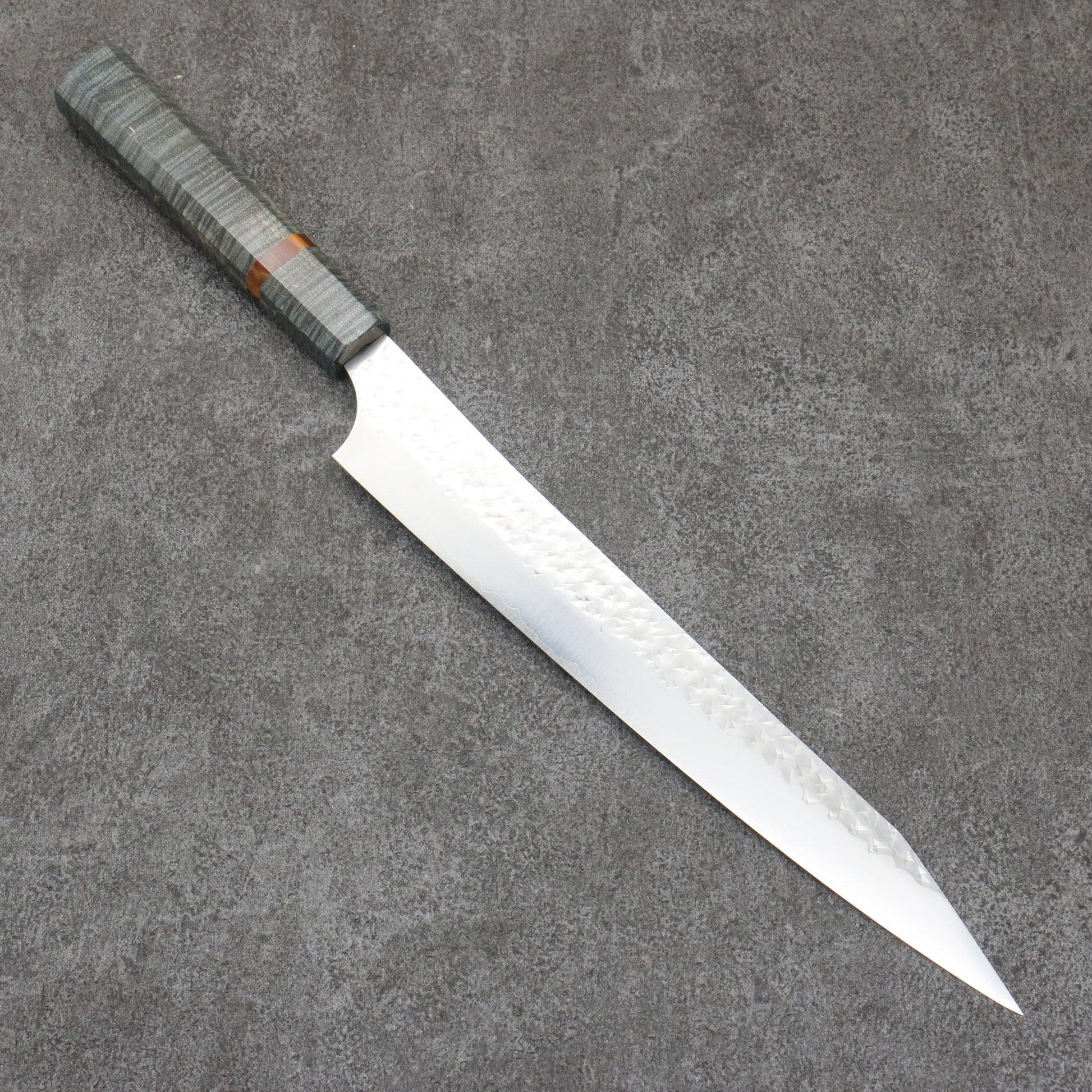 Yu Kurosaki Senkou Sharp SG2 Hammered Sujihiki Knife 240MM Stabilized Wood (Acrylic Ring) Handle 黒崎 優 閃光 鋭 SG2 鎚目 筋引包丁 240MM スタビライズドウッド(アクリルリング)柄 Free ship - Thương hiệu Yu Kurosaki Ánh Sáng Senko EI SG2 Rèn thủ công Dao lọc gân chuyên dụng Sujihiki 240mm