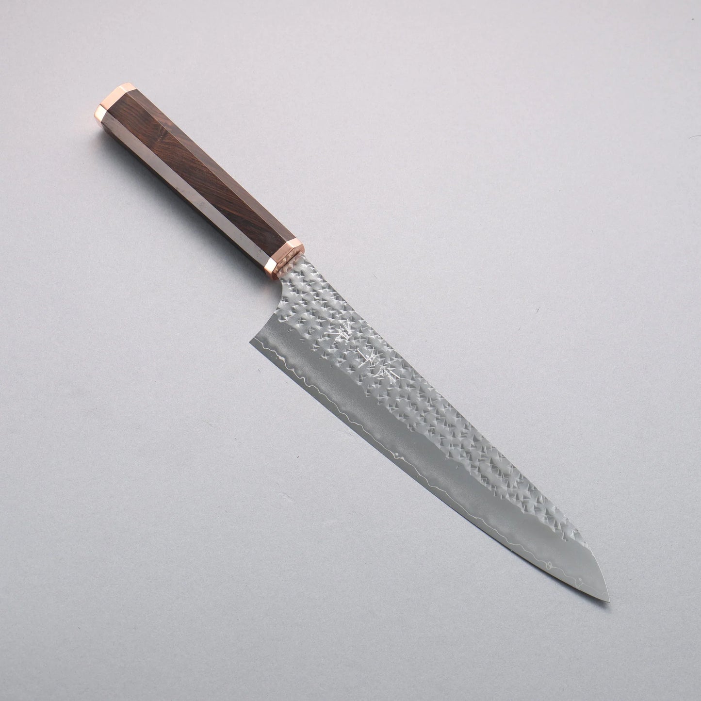 Thương hiệu Yu Kurosaki Senkoryu SG2 vân búa đục đặc biệt Rèn thủ công Dao đa năng Gyuto 210mm chuôi dao gỗ mun (cả hai bánh: đồng)