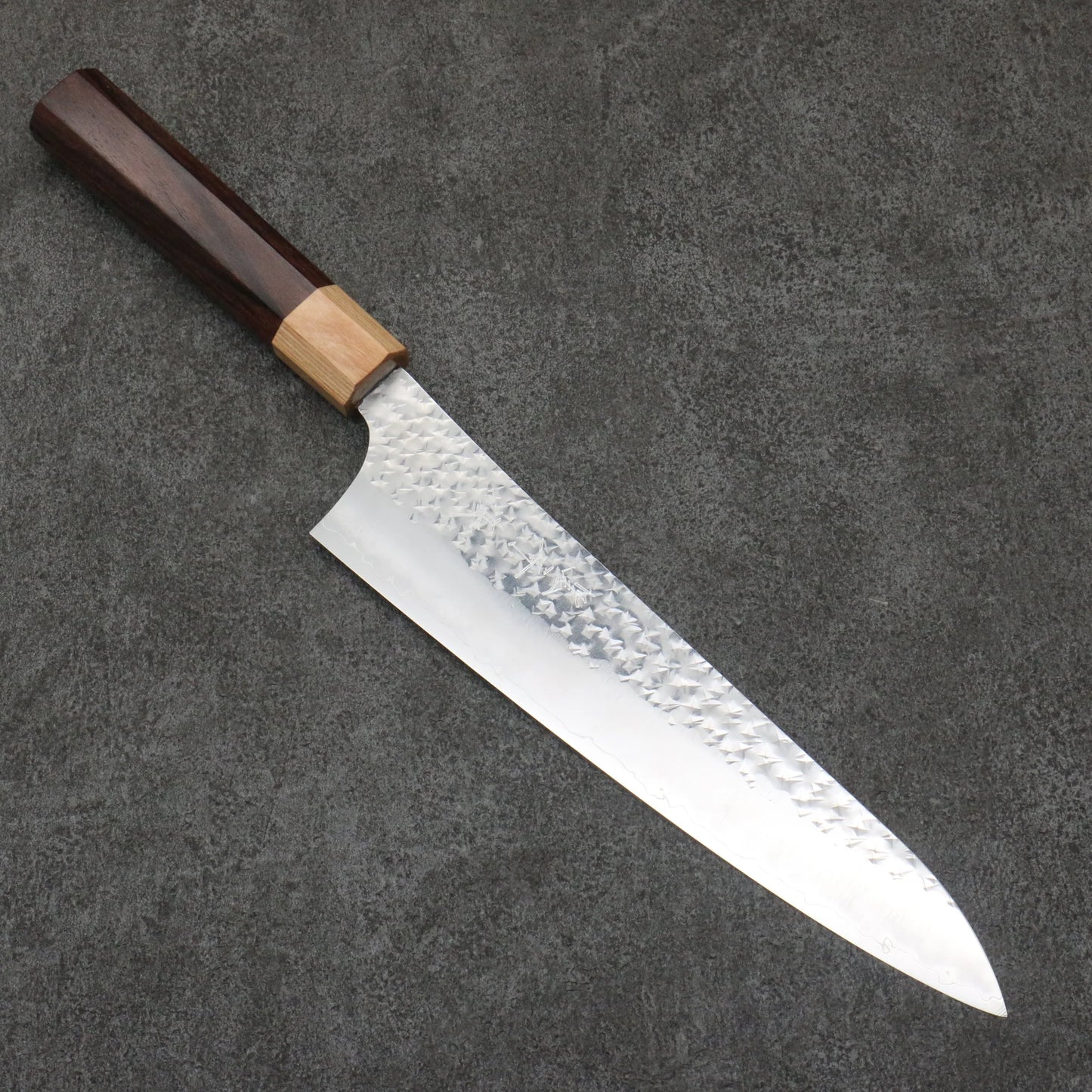 Yu Kurosaki Senkoryu SG2 Hammer Gyuto Knife 210MM Rosewood (Muzzle: White Plywood) Handle 黒崎 優 閃光流 SG2 鎚目 牛刀包丁 210MM 紫檀 (口輪：白合板)柄 Free ship - Yu Kurosaki SG2 Rèn thủ công Dao đa năng Gyuto 210mm chuôi dao gỗ hồng mộc (bọc đầu xanh lá)