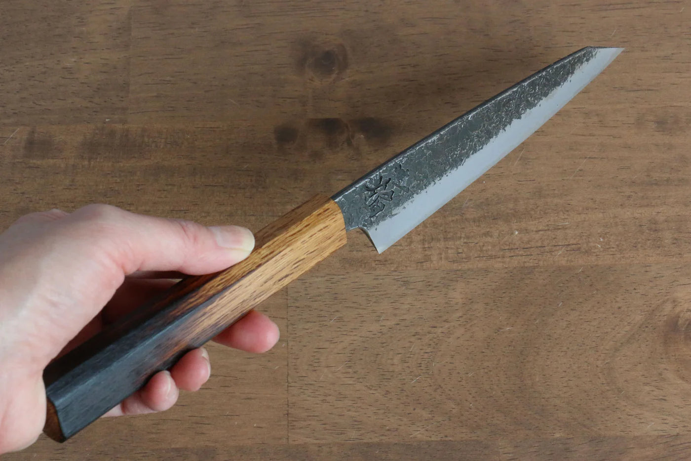 Thương hiệu Sakai Takayuki Ngọn lửa màu hồng sen Thép xanh No.2 Kurouchi Rèn thủ công Dao nhỏ Kiritsuke Petty dao Nhật 150mm chuôi dao gỗ Sồi cháy