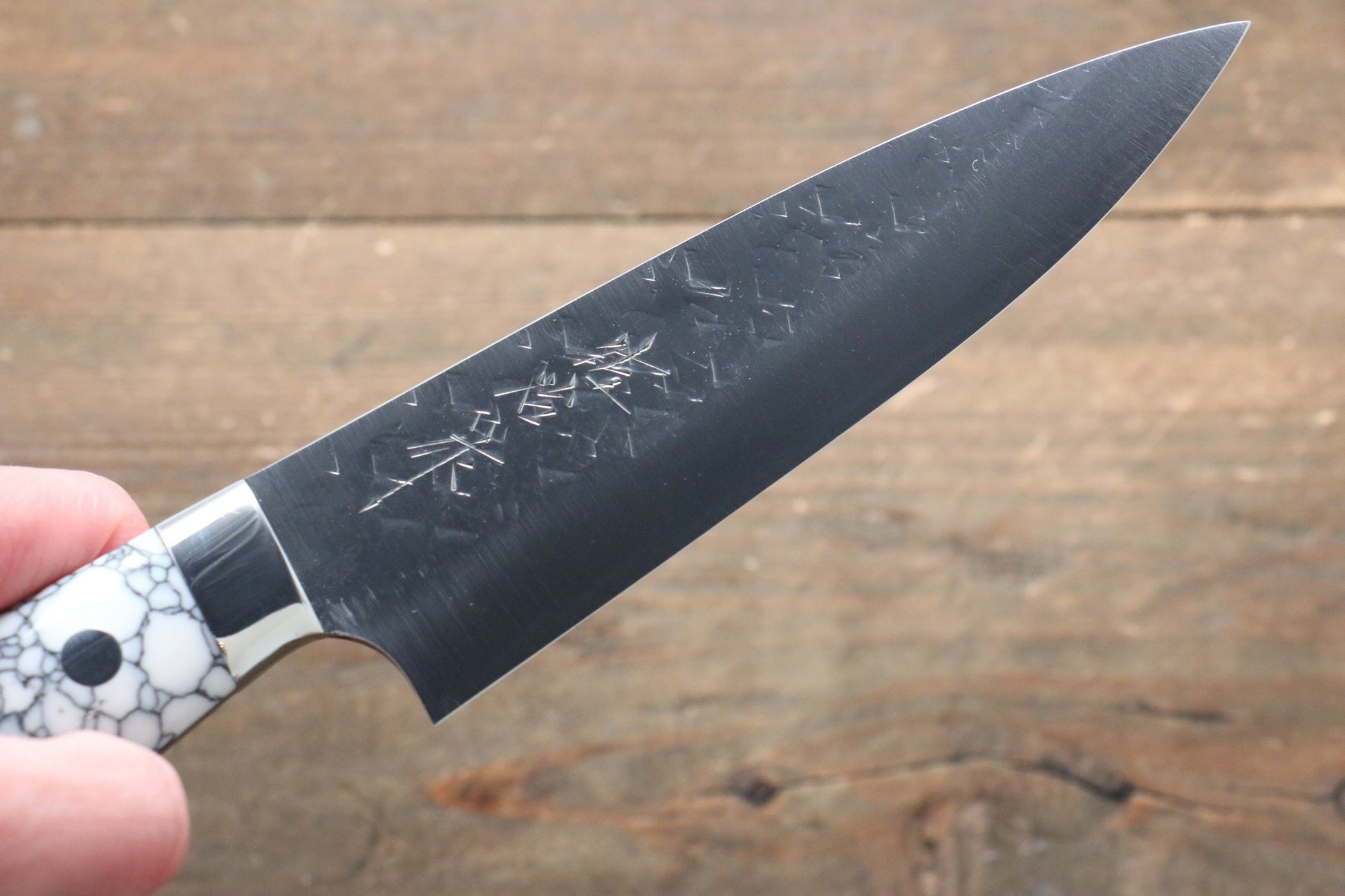 Takeshi Saji SRS13 Hammered Petty-Utility Japanese Knife 135mm with WhiteBlack Stone Handle - Japanny - Best Japanese Knife