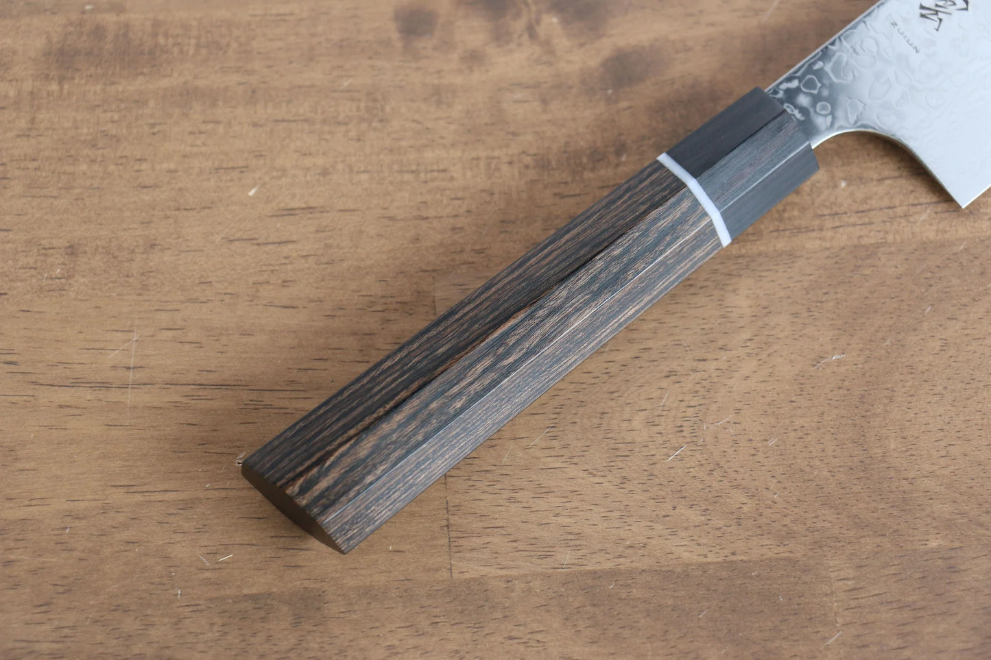 Marke Seki Kanetsugu ZUIUN SPG 2 Santoku-Mehrzweckmesser (Kiritsuke) aus spiegelbeschichtetem Damaststahl, japanisches Messer 180 mm