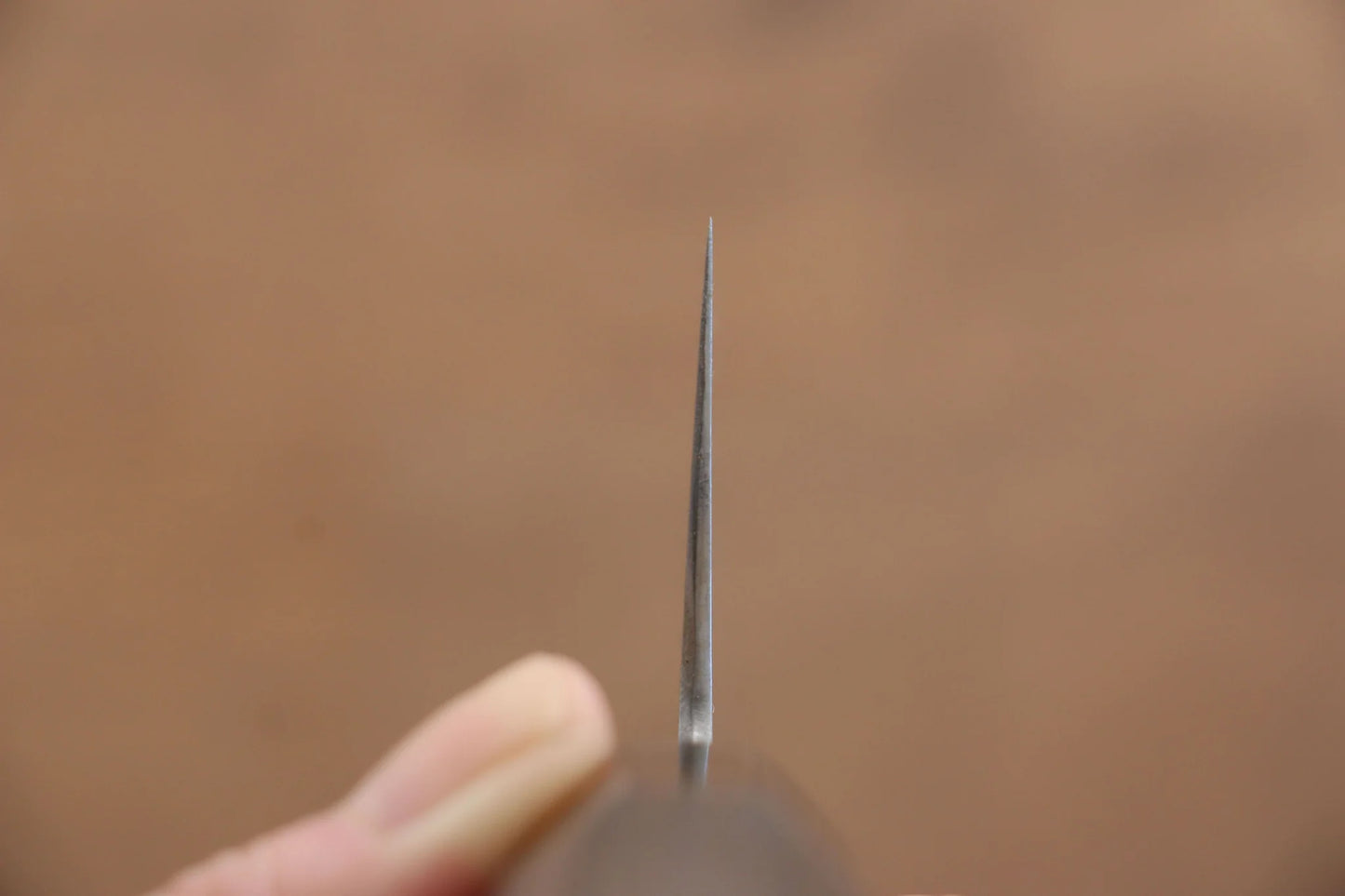 Hochwertiges japanisches Messer – Seisuke Mehrzweckmesser Gyuto schwedischer Stahl 240 mm