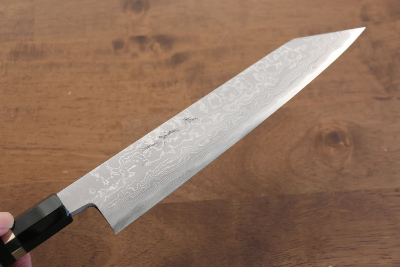 Thương hiệu Jikko Thép xanh  Thép Damascus Dao đa năng Gyuto dao Nhật 210mm gỗ Mun có đính vòng 2 bênChuôi dao