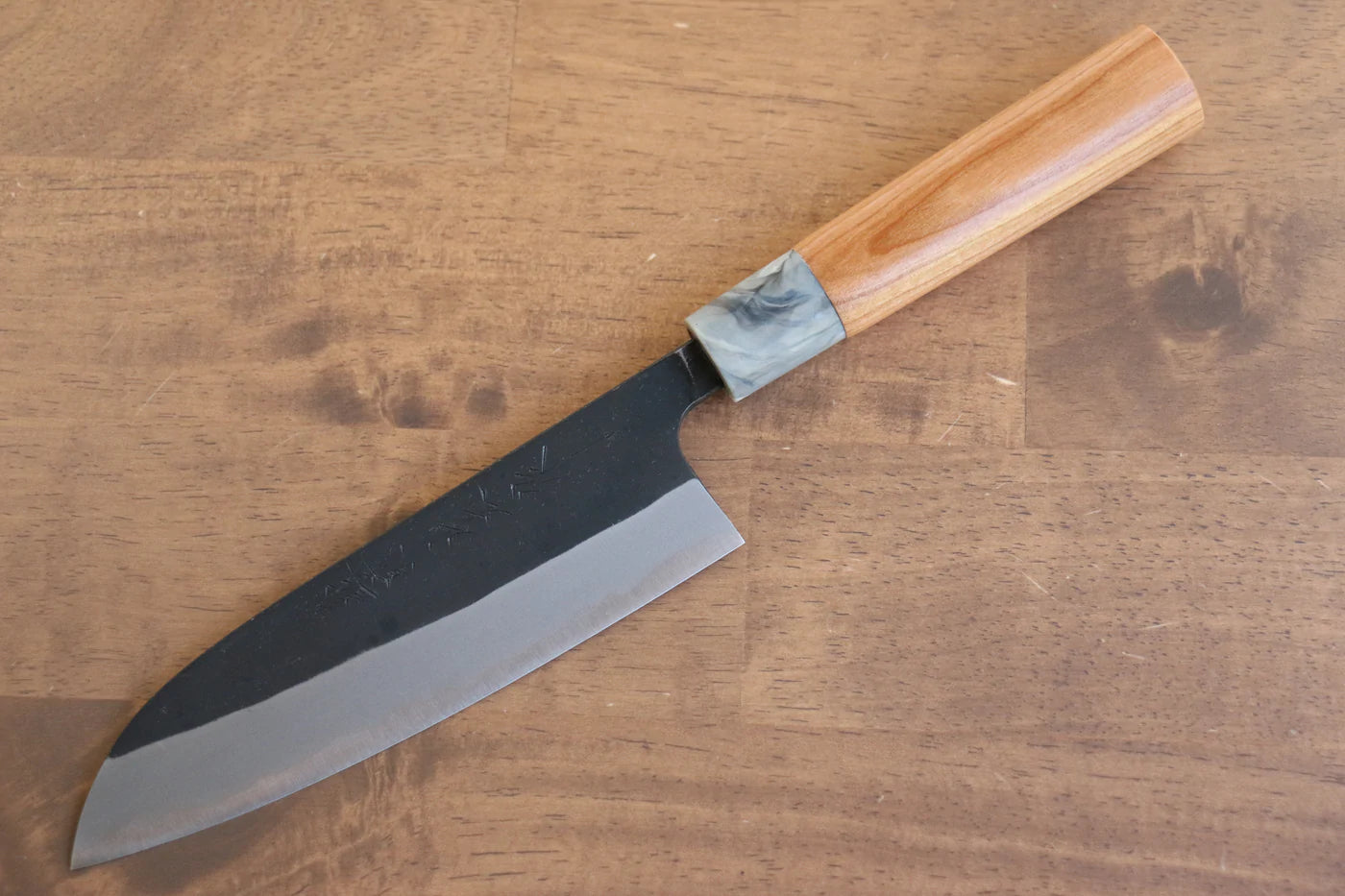 Thương hiệu Nao Yamamoto Thép trắng No.2 Kurouchi Dao đa năng Santoku dao Nhật 170mm chuôi dao gỗ Hoa anh đào