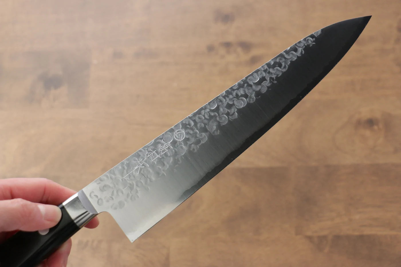 Thương hiệu Takamura Knives  VG10 Rèn thủ công Dao đa năng Gyuto dao Nhật 210mm chuôi dao gỗ Pakka đen