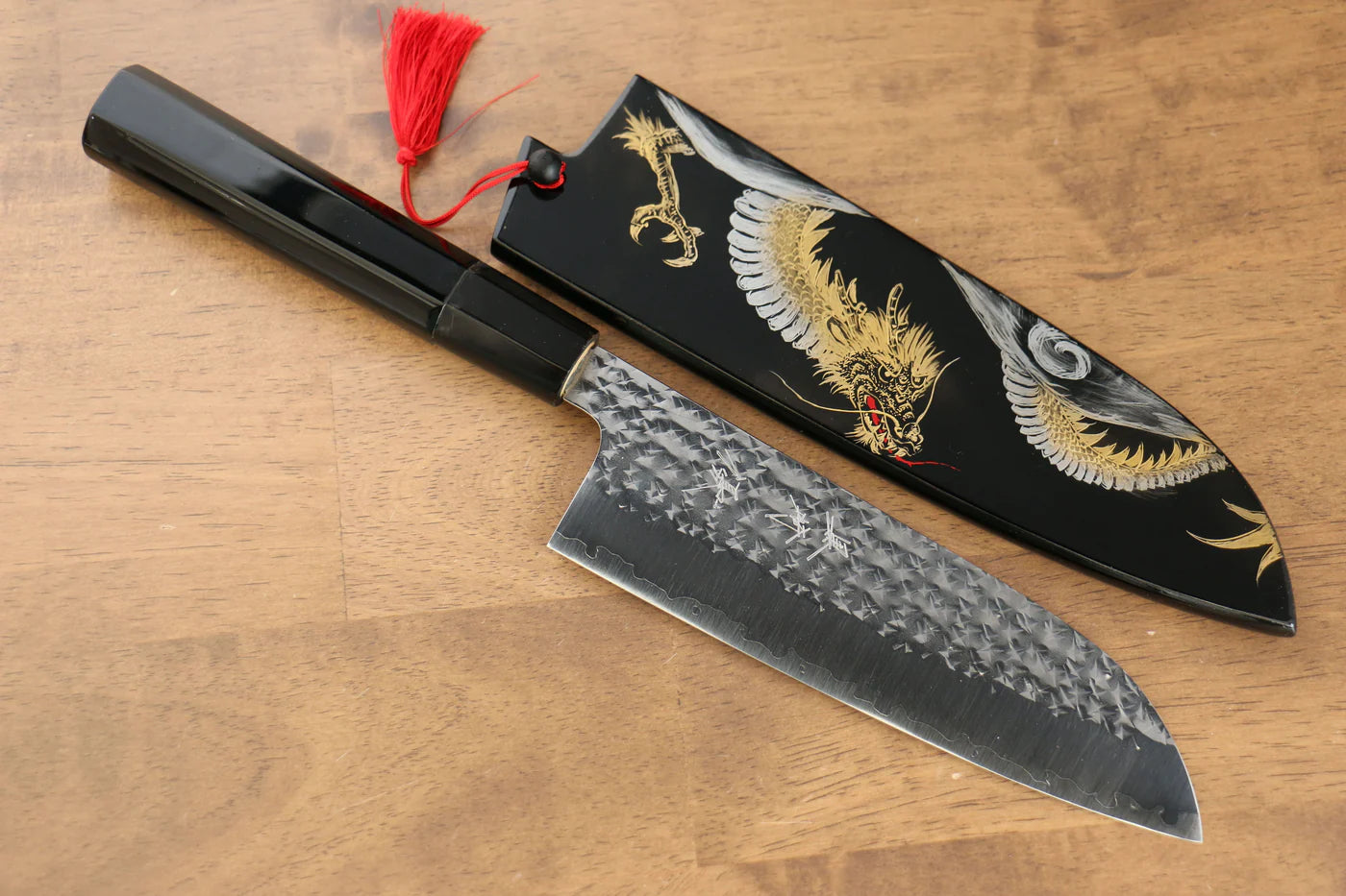 Thương hiệu Yu Kurosaki Ánh Sáng Senko R2/SG2 Rèn thủ công Khảm vàng hình Rồng Dao đa năng Santoku dao Nhật 165mm sơn mài Có kèm bao