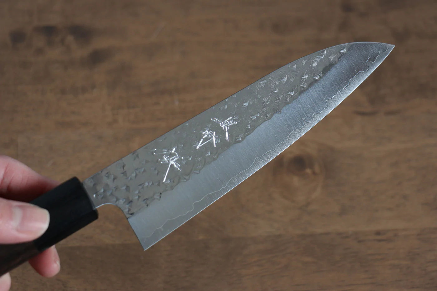 Thương hiệu Yu Kurosaki Ánh Sáng Senko R2/SG2 Rèn thủ công Dao đa năng Santoku loại nhỏ dao Nhật 150mm chuôi chuôi  dao gỗ Đàn Hương ( đính vòng chuôi chuôi  dao gỗ ép đen)